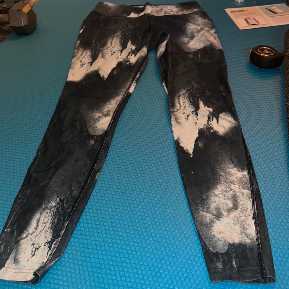 Nike one leggings ten less plastic bottles size small full length